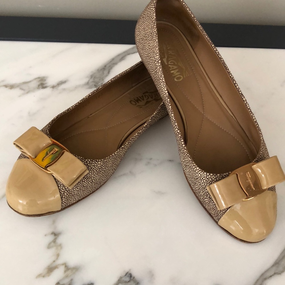 Women’s shoes
